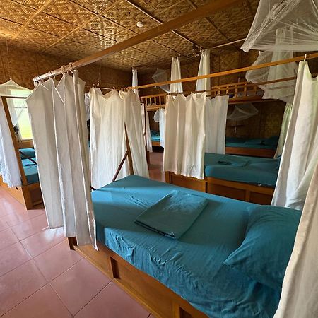 Izla Soanna Hostel Panglao Bagian luar foto