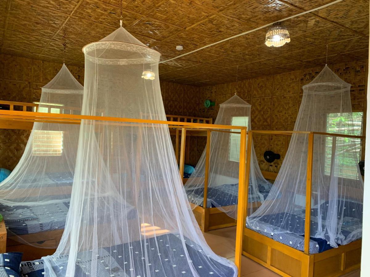 Izla Soanna Hostel Panglao Bagian luar foto